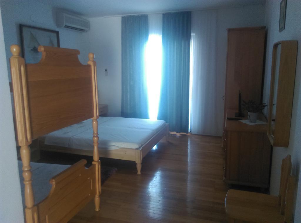 Apartments Ferreri Maslenica Exterior foto